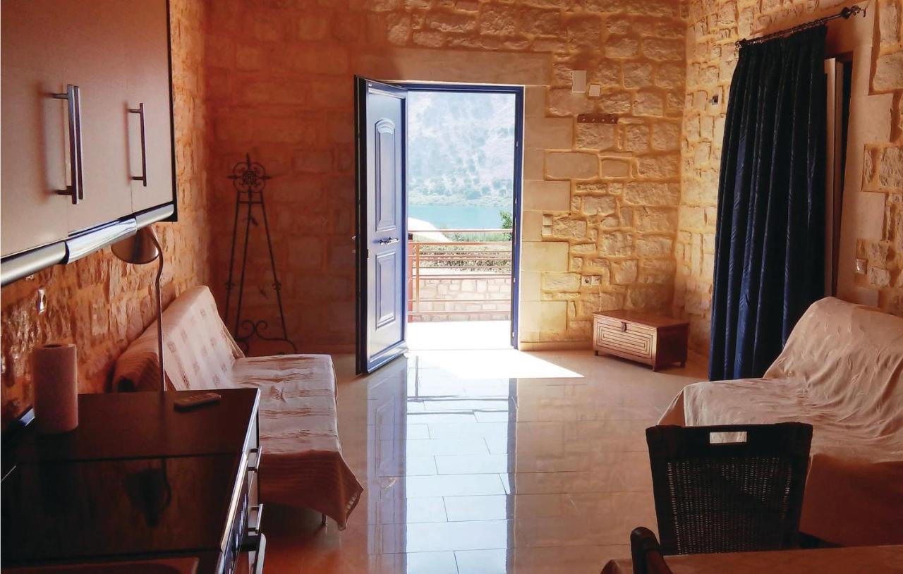 Nice Home In Chania With 3 Bedrooms, Wifi And Outdoor Swimming Pool Δημητρουλιανά Εξωτερικό φωτογραφία